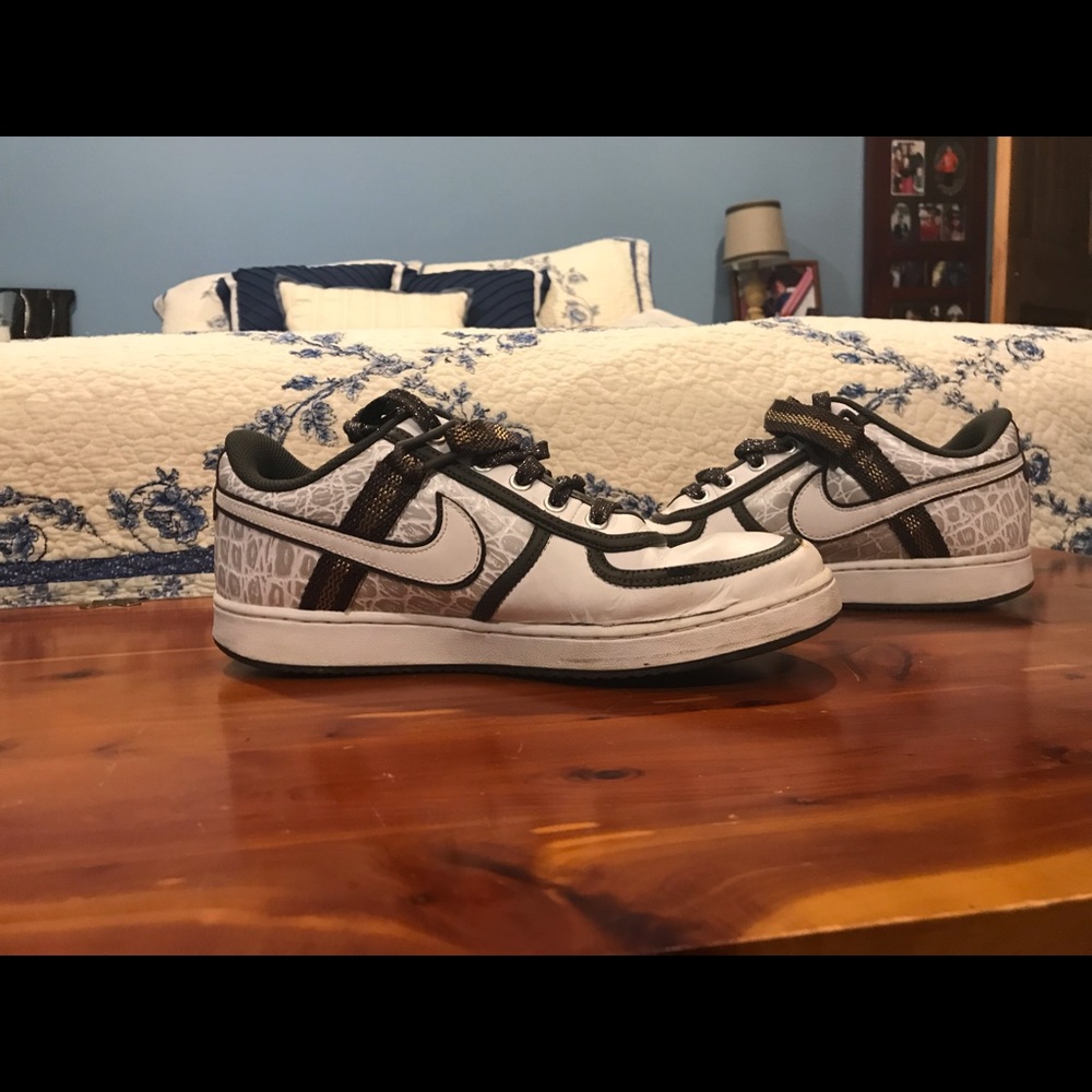 Nike shoes